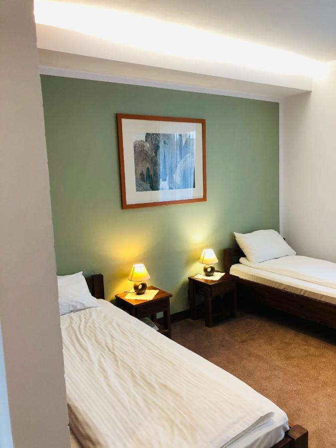 Hotel Olecki ออชเวียนชิม ภายนอก รูปภาพ