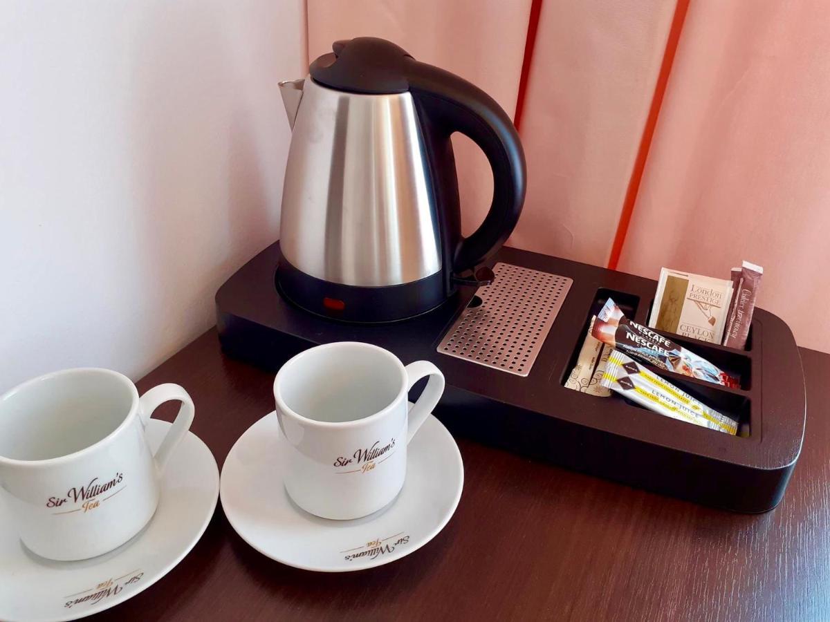Hotel Olecki ออชเวียนชิม ภายนอก รูปภาพ