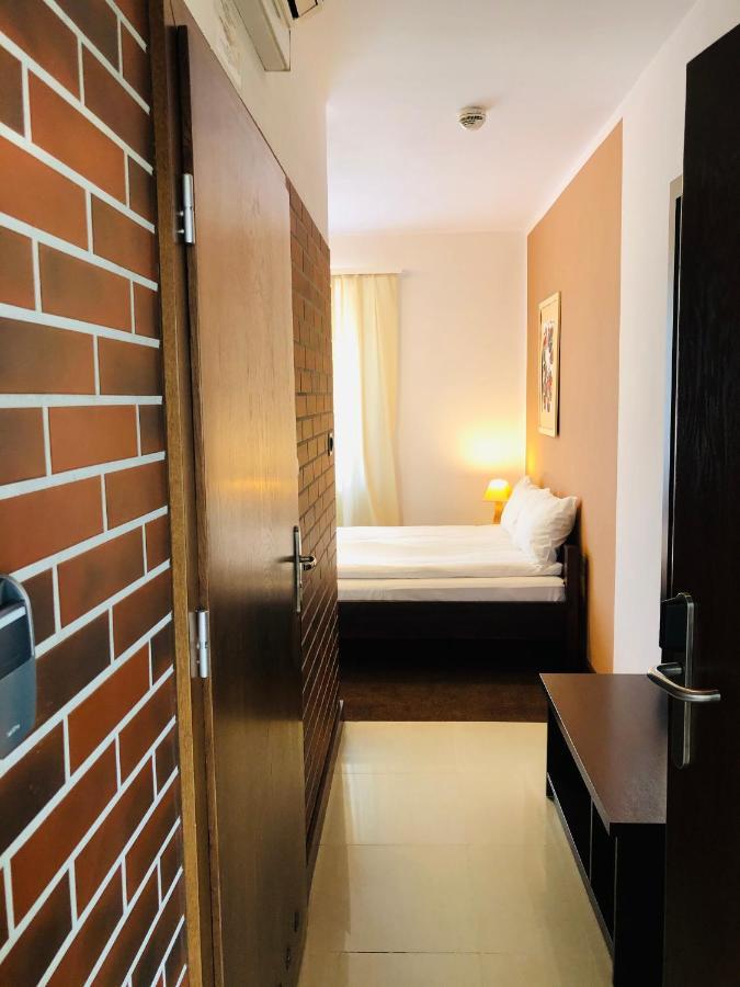 Hotel Olecki ออชเวียนชิม ภายนอก รูปภาพ